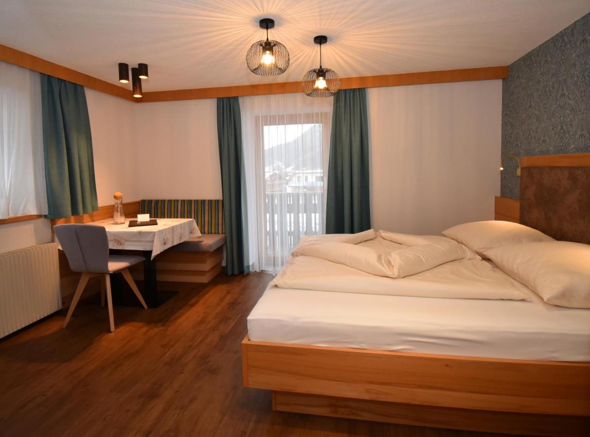 Ferienwohnung Haus Hubertus Galtür Exterior foto